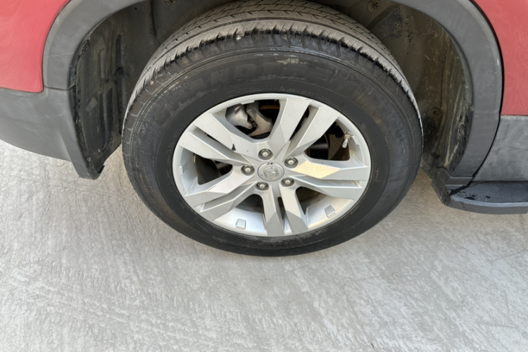 长安CS75 2015款 1.8T 自动四驱精英型 国V车身外观6008