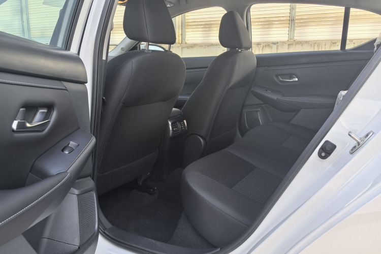 日产 轩逸 2023款 1.6L CVT舒享版中控内饰7003