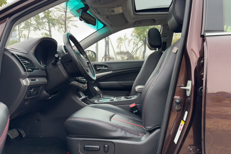 比亚迪S7 2015款 2.0T 自动尊贵型中控内饰7006