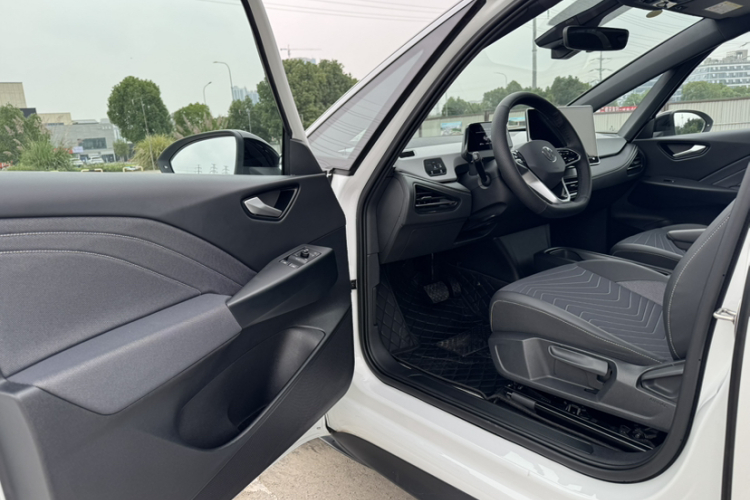 大众ID.3 2025款 聪明款 纯净智享版中控内饰7008