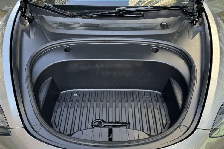 特斯拉 Model 3 2022款 后轮驱动版局部细节24