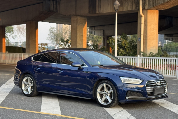 奥迪A5 2017款 Sportback 40 TFSI 时尚型车身外观6002