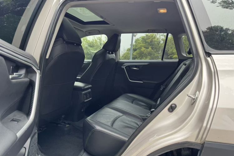 丰田 威兰达 2021款 2.0L CVT两驱豪华版中控内饰7010