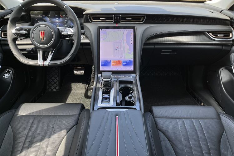 红旗H6 2023款 2.0T 致逸版中控内饰7005