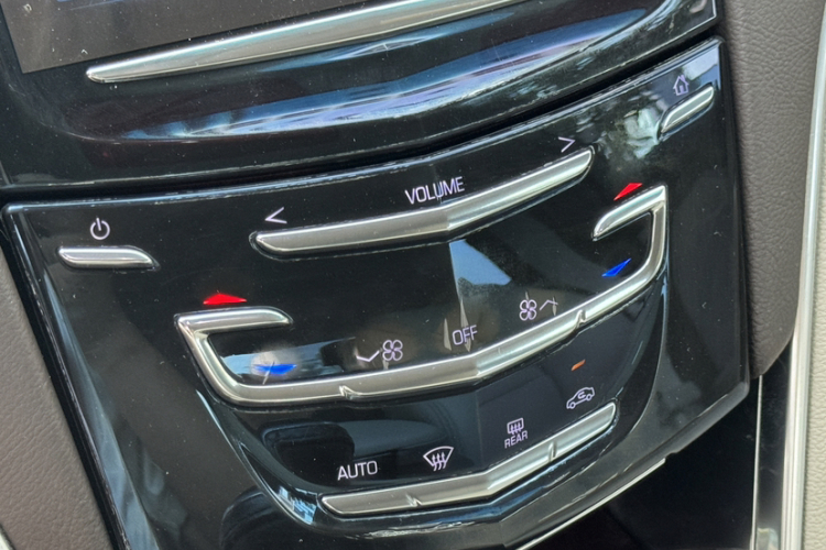 凯迪拉克XTS 2015款 28T 舒适型局部细节16