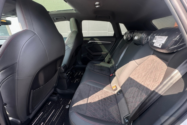 奥迪A3 2024款 Sportback 35 TFSI 豪华运动型中控内饰7005