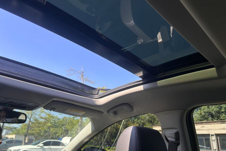 别克 君越 2021款 652T 豪华型中控内饰7008