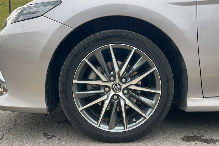 丰田 凯美瑞 2021款 2.5G 豪华版局部细节9010