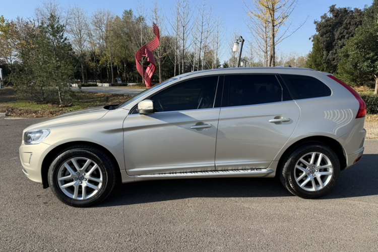 沃尔沃XC60 2017款 T5 智行升级版车身外观6002