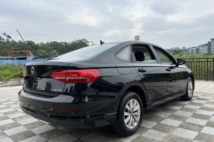 大众 朗逸 2021款 1.5L 自动风尚版车身外观6007