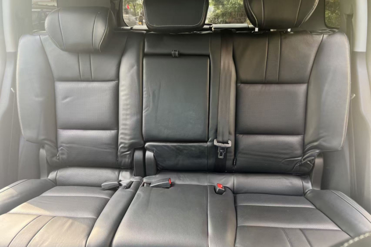 广汽传祺 传祺GS8 2020款 390T 两驱豪华智联版（七座）中控内饰7006