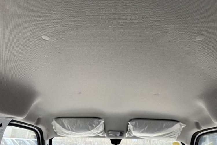 五菱汽车 五菱之光新能源 2025款 201km 标准型中控内饰7004