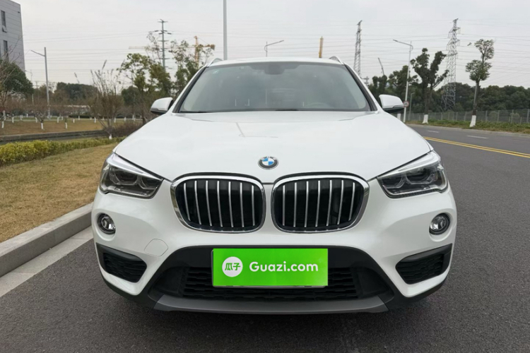 宝马X1 2019款 sDrive20Li 领先型车身外观6003