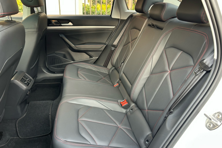 大众 朗逸 2024款 300TSI DSG星空领先版中控内饰7004