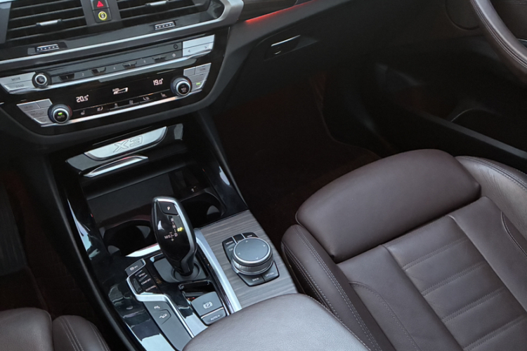 宝马X3 2020款  xDrive28i M运动套装中控内饰7008