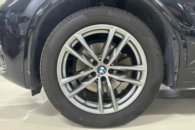 宝马X3 2020款  xDrive28i M运动套装车身外观6006