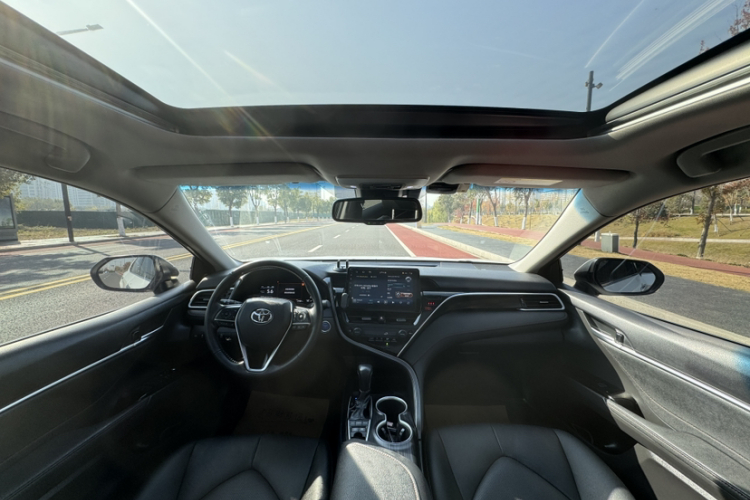 丰田 凯美瑞 2021款 双擎 2.5HG 豪华版中控内饰7003