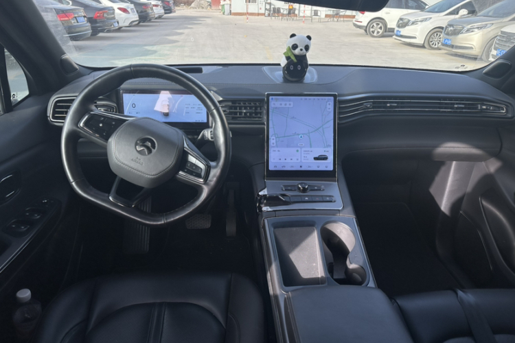 蔚来ES6 2020款 600KM 运动版中控内饰7003