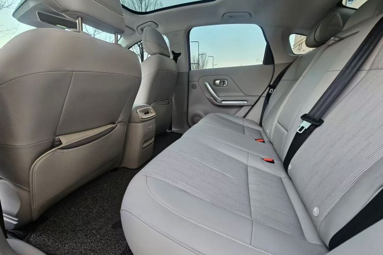 零跑汽车 零跑B01 2025款 650激光雷达版中控内饰7003