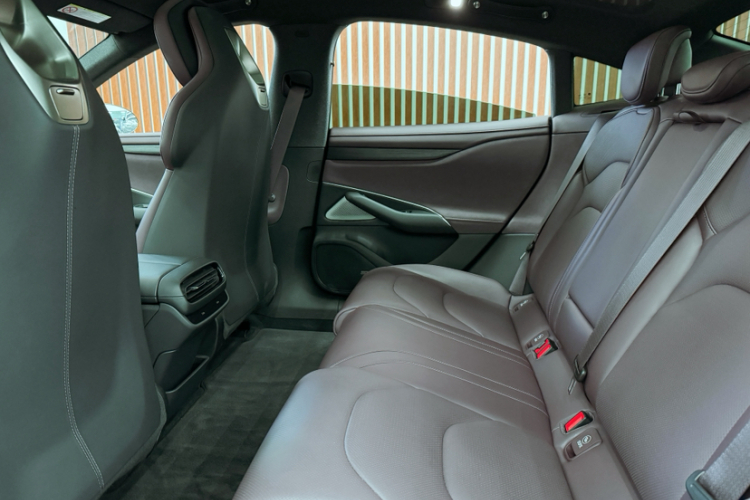 小米汽车 小米SU7 2024款 后驱超长续航高阶智驾Pro版中控内饰7007