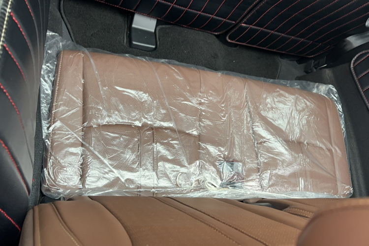 比亚迪S7 2015款 2.0T 升级版 自动旗舰型中控内饰7014