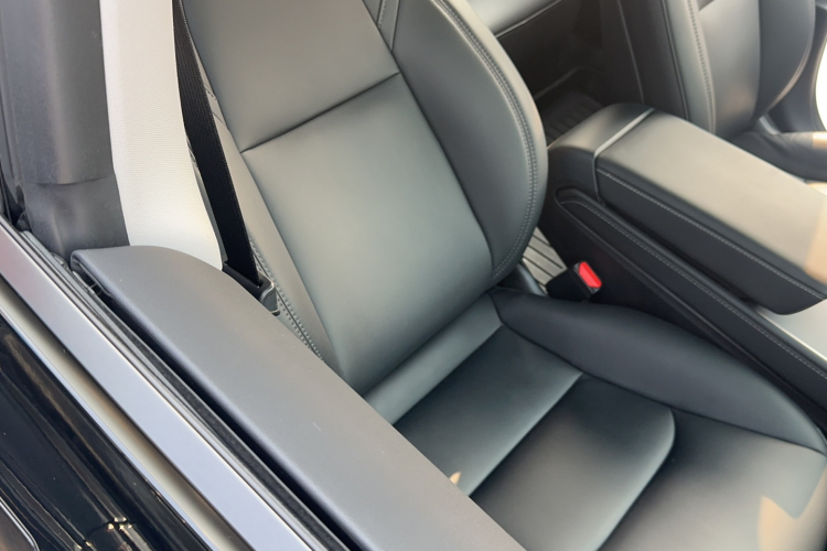 特斯拉 Model 3 2022款 后轮驱动版局部细节41