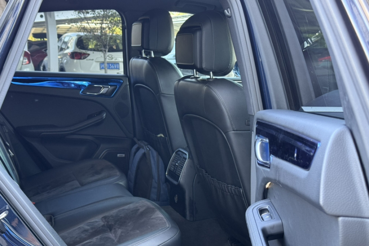 保时捷 2018款 Macan 2.0T中控内饰7002