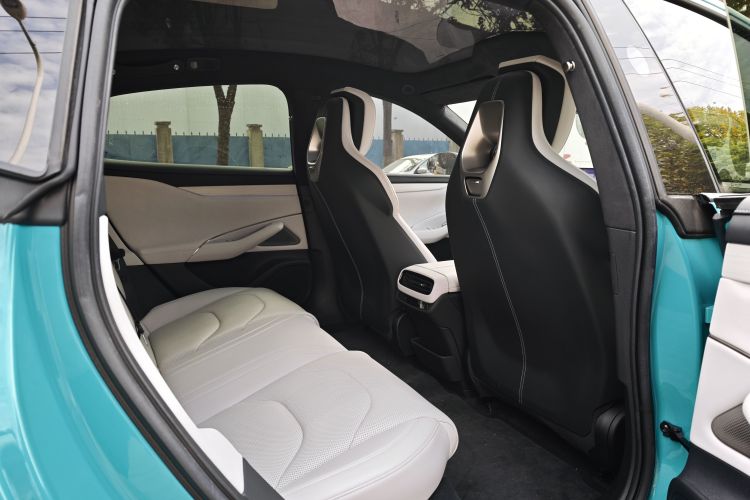 小米汽车 小米SU7 2024款 四驱Max创始版中控内饰7005