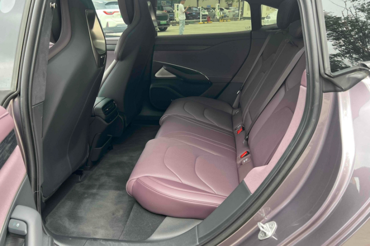 小米汽车 小米SU7 2024款 四驱超长续航高阶智驾Max版中控内饰7004