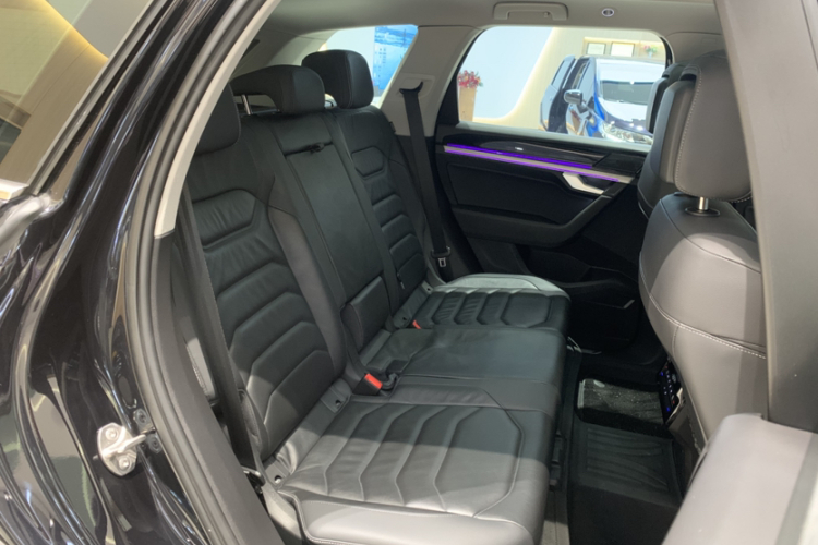 大众 途锐新能源 2021款 eHybrid中控内饰7001