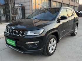 Jeep 指南者 2019款 220T 自动家享版