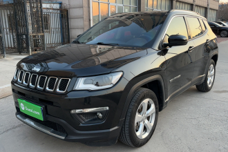 Jeep 指南者 2019款 220T 自动家享版