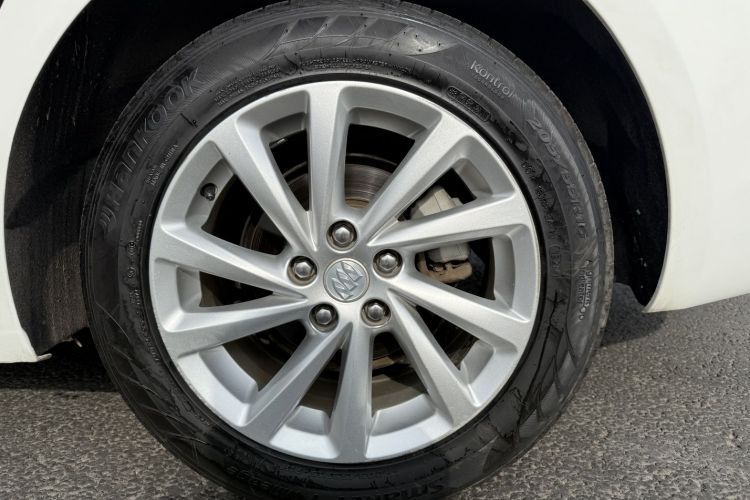 别克 英朗 2019款 18T 自动互联精英型 国VI车身外观6009