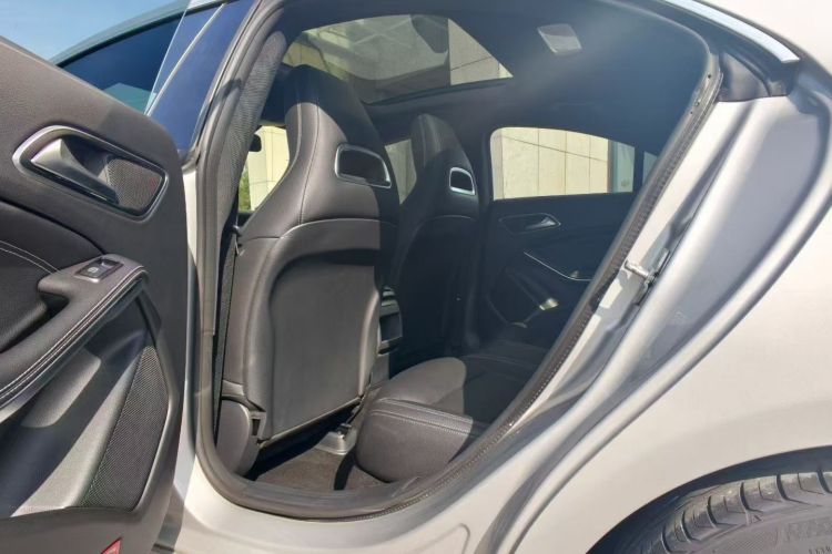 奔驰CLA 2017款 CLA 200 时尚型中控内饰7003