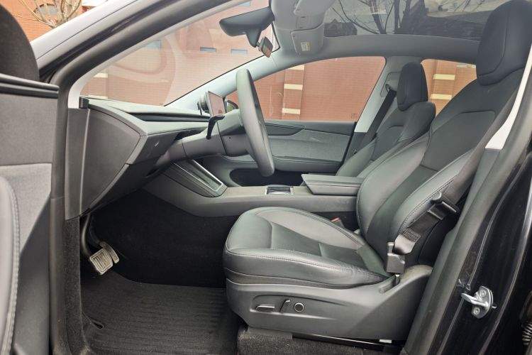 特斯拉 Model Y 2025款 后轮驱动版局部细节19