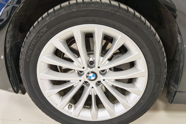 宝马5系 2022款 改款二 525Li 豪华套装车身外观6007