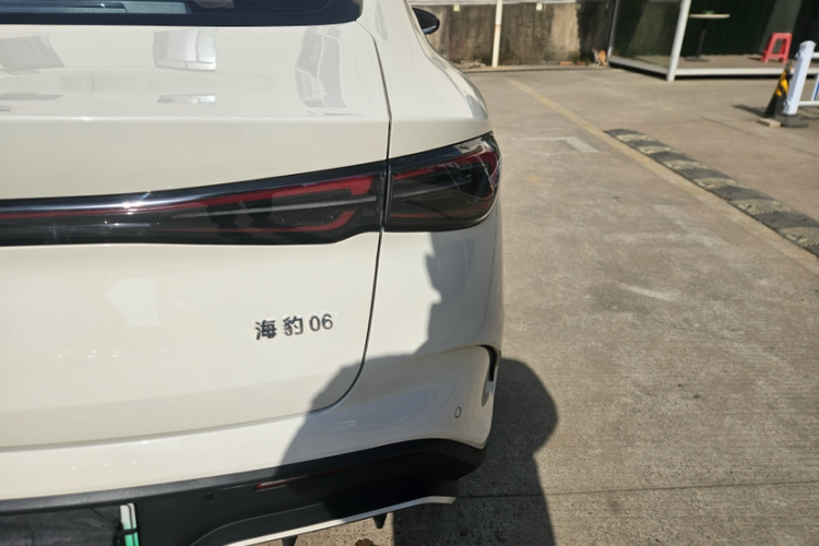 比亚迪 海豹06新能源 2024款 DM-i 120KM尊荣型车身外观6005