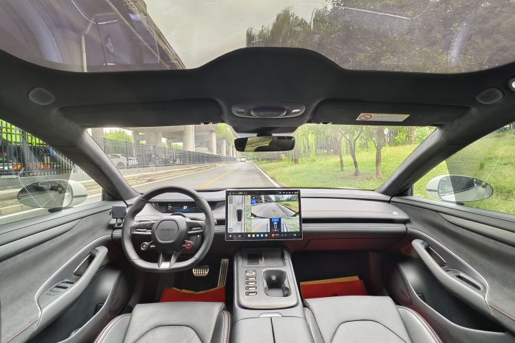 小米汽车 小米SU7 2024款 四驱超长续航高阶智驾Max版中控内饰7005