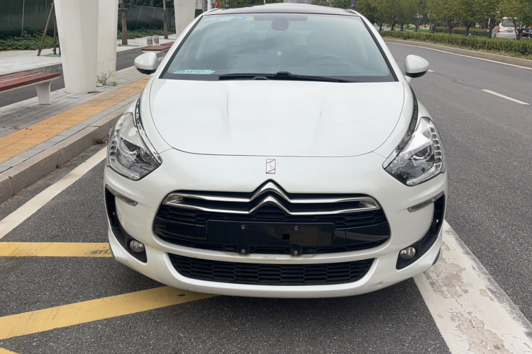 DS 5 2013款 1.6T 雅致版THP160车身外观6001