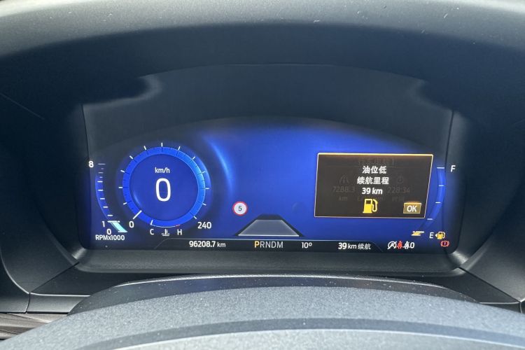 福特 探险者 2020款 EcoBoost 285 四驱钛金版 7座中控内饰15