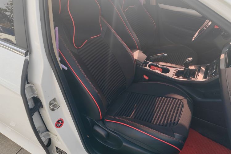 吉利汽车 帝豪 2018款 1.5L 手动向上互联版中控内饰7006