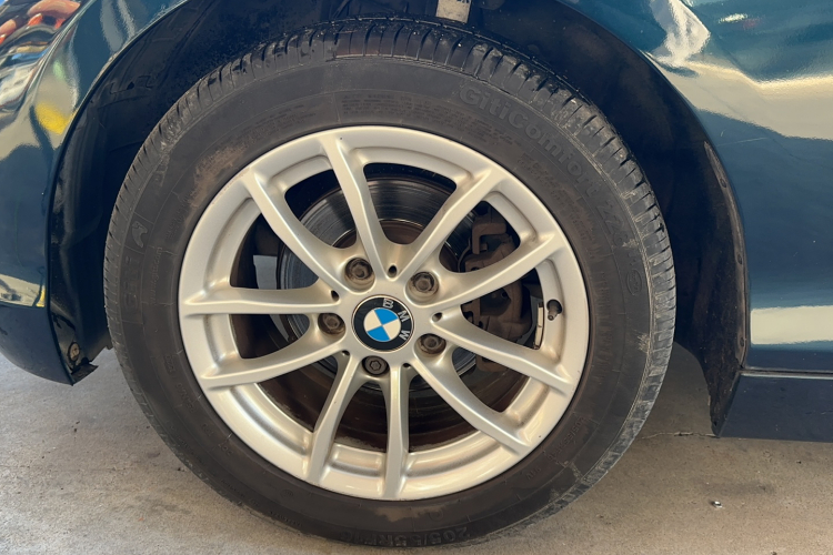 宝马1系(进口) 2016款 118i 领先型车身外观6006