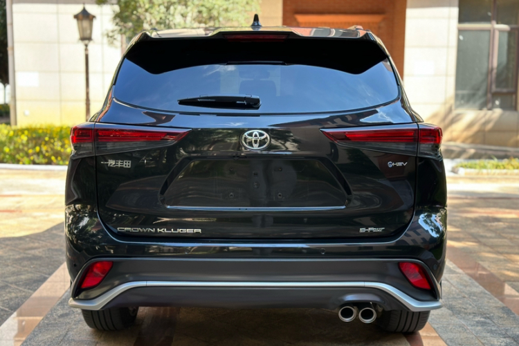 丰田 皇冠陆放 2024款 2.5L HEV四驱尊贵版车身外观6008