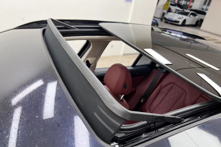 宝马X3 2022款 改款 xDrive25i M运动套装中控内饰7013