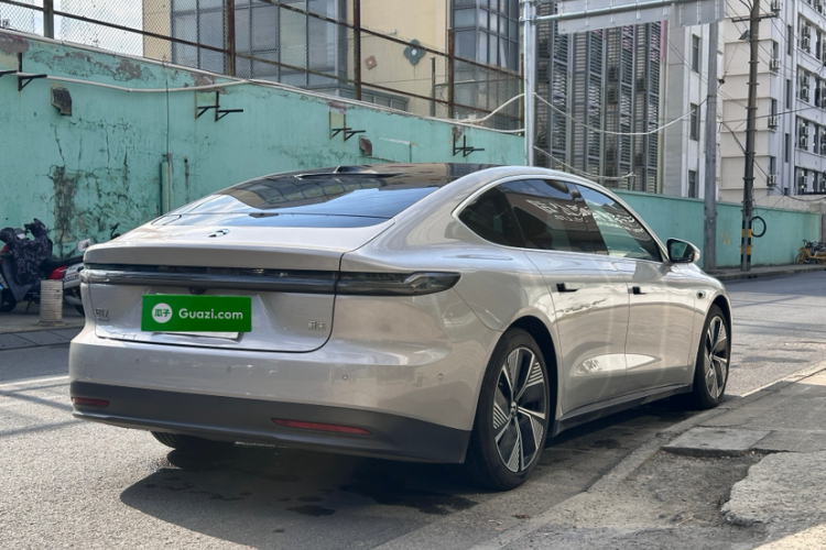 蔚来ET7 2024款 75kWh 行政版车身外观6009