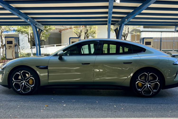 小米汽车 小米SU7 2024款 后驱超长续航高阶智驾Pro版车身外观6005