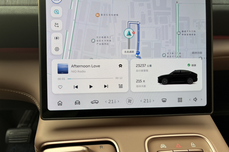 蔚来EC6 2024款 75kWh中控内饰15