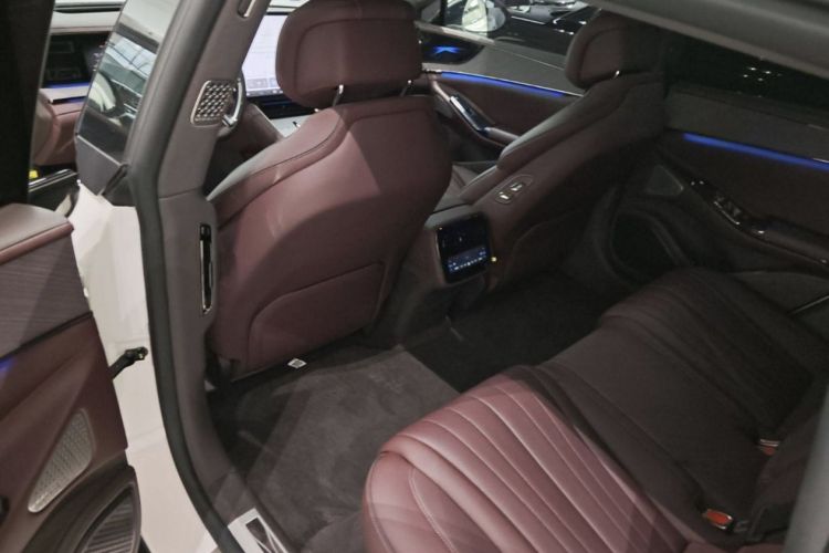 腾势Z9GT 2024款 1100四驱Max版中控内饰7006