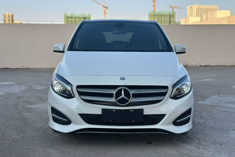 奔驰B级 2015款 B 200 时尚型车身外观6011