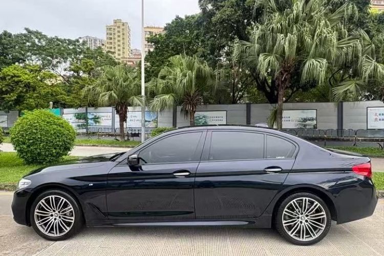 宝马5系 2018款 改款 530Li 领先型 M运动套装车身外观6003